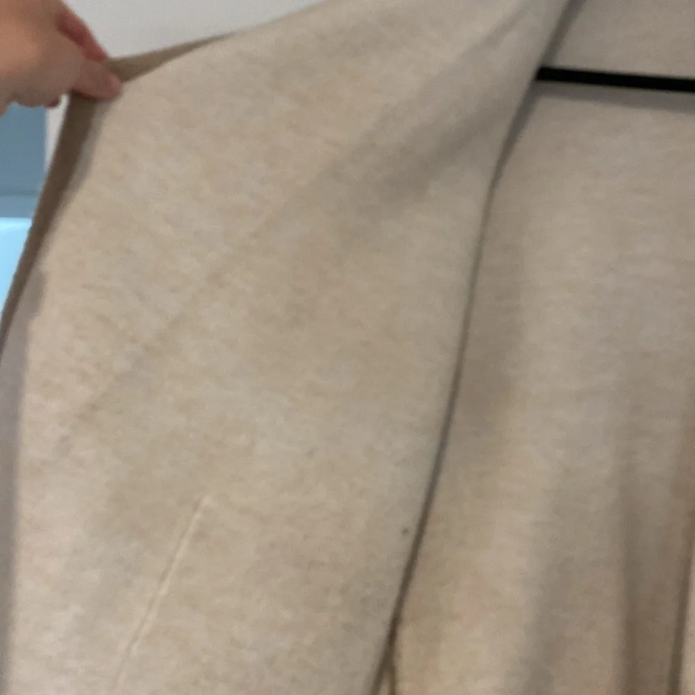 Cardigan - Picture 5 of 6